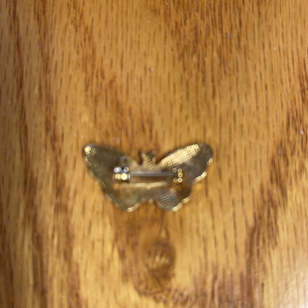Pink Butterfly Pin Brooch - Picture 6 of 6